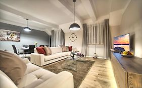 Exclusive 2 Bedroom Apartment Old Town - 2 Baths, Balcony And View - By Prague City Apartments